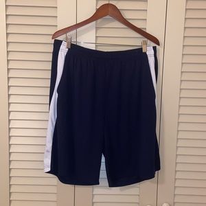 Men’s 2XL Rebook navy with white accent running shorts.